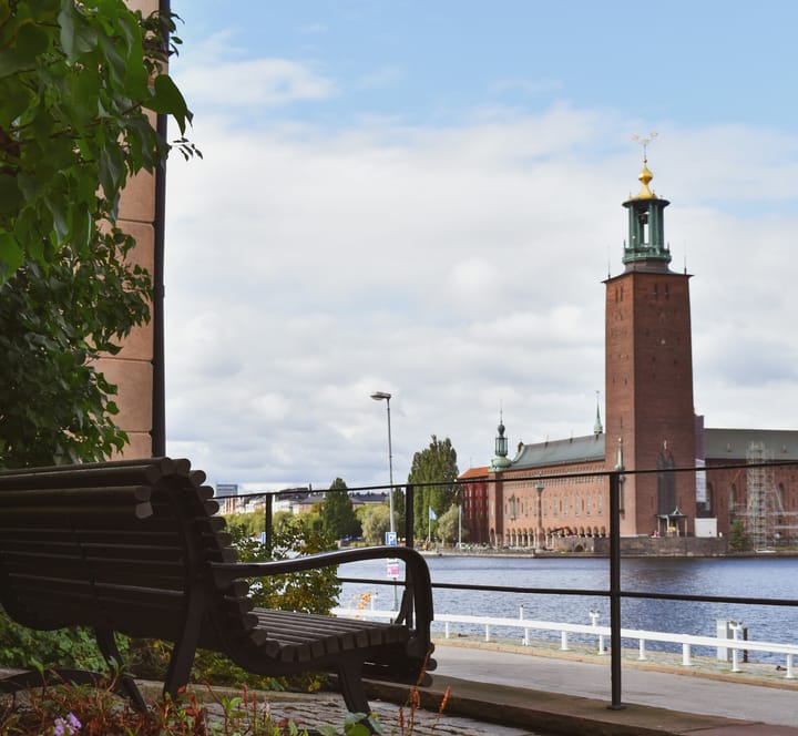 Can a Nobel Peace Prize Be Given to a U.S. President? What this Gesture Means Politically